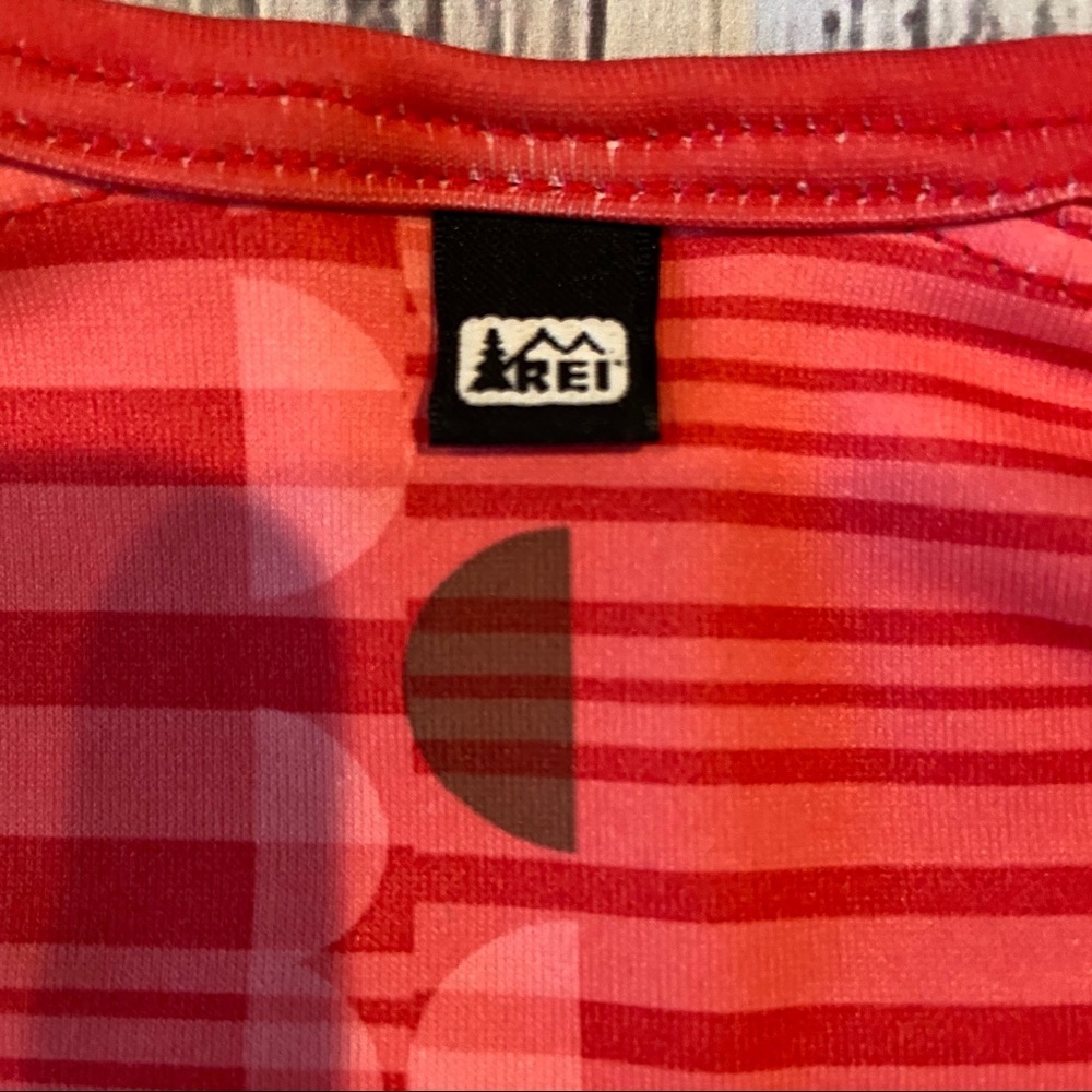 Rei Red Crop Top. Size Small. Euc — image 6 of 6